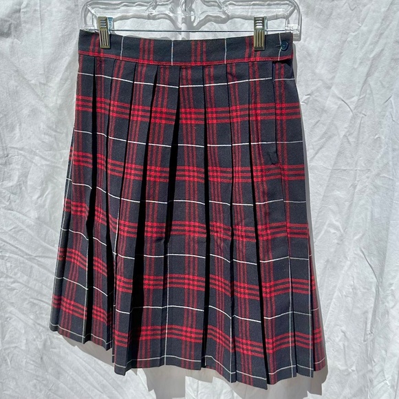 Red, Black and White Box Pleated Mini Skirt with Zipper 100% Cotton - Picture 1 of 3